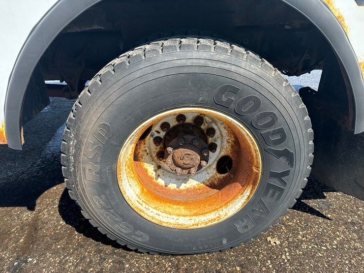 2014-international-4300-sba-image-57