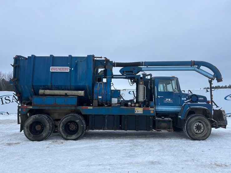 1990-ford-l9000-image-6