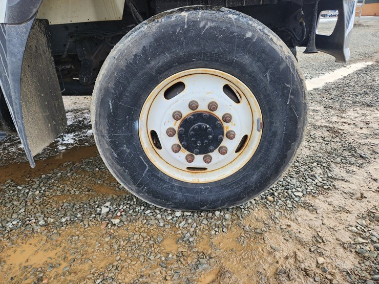 2008-international-workstar-7400-image-84