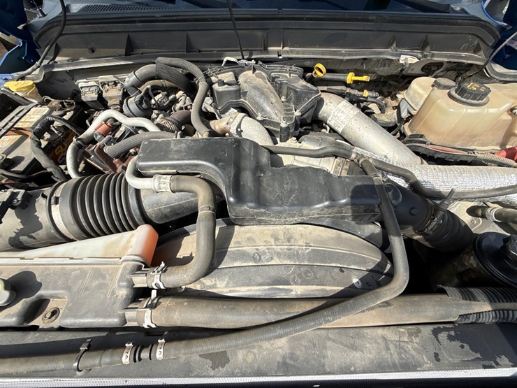 2015-ford-f550-image-13