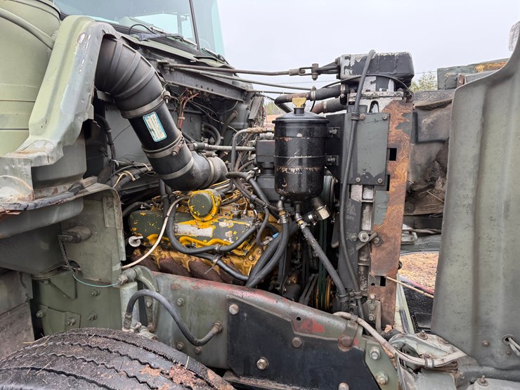 1984-mack-dm492s-image-19