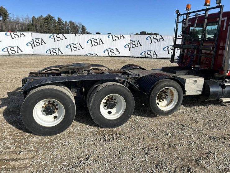 2003-massey-ferguson-8-image-16