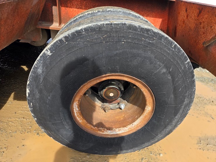 1975-massey-ferguson-8-image-52