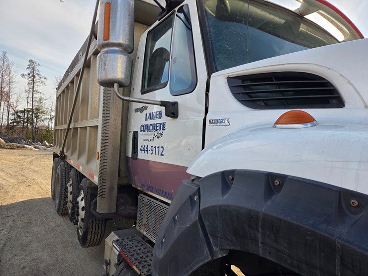 2012-international-7600-image-14