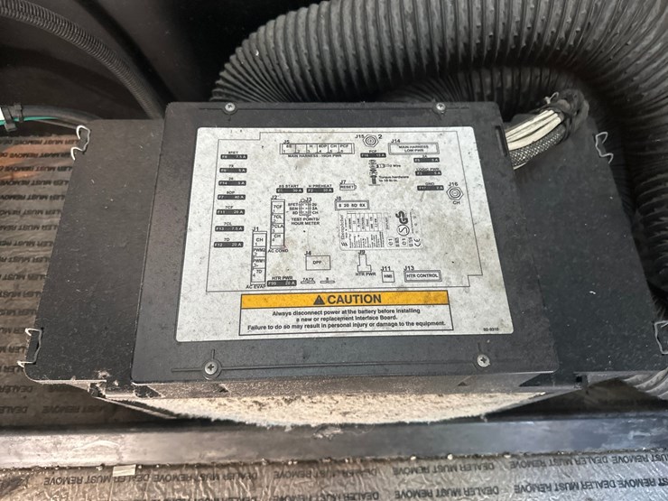 2013-peterbilt-365-image-59