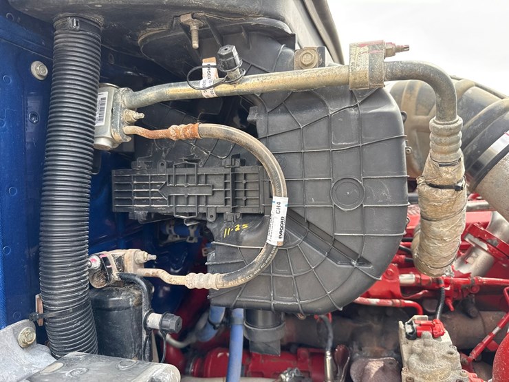 2019-kenworth-t680-image-25