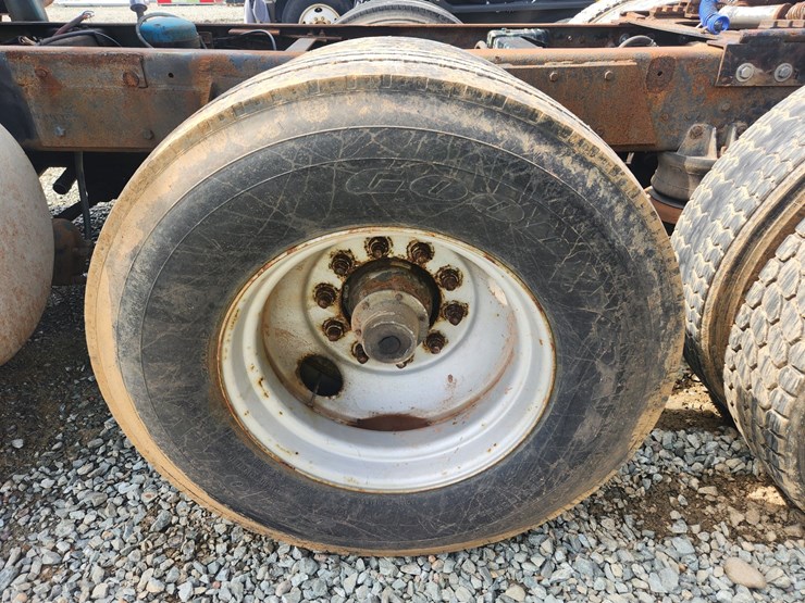 1985-kenworth-w900-image-58