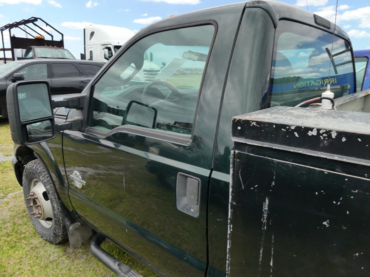 2016-ford-f350-xl-image-8