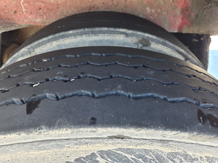 1998-massey-ferguson-8-image-33