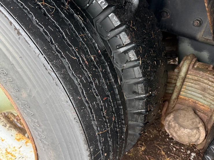 1984-mack-dm492s-image-81