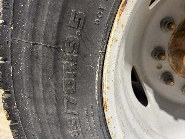 2022-ford-f550-sd-image-90