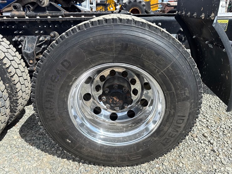 2019-massey-ferguson-8-image-69