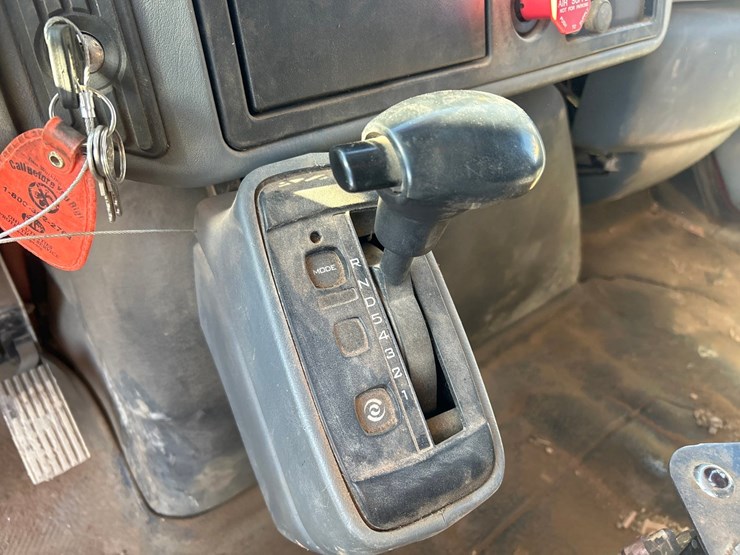 2006-international-7400-image-59