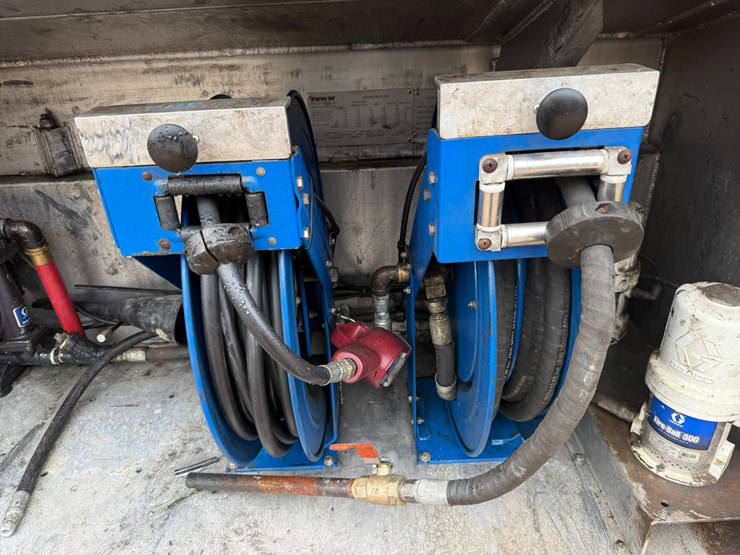 2012-international-7400-image-29