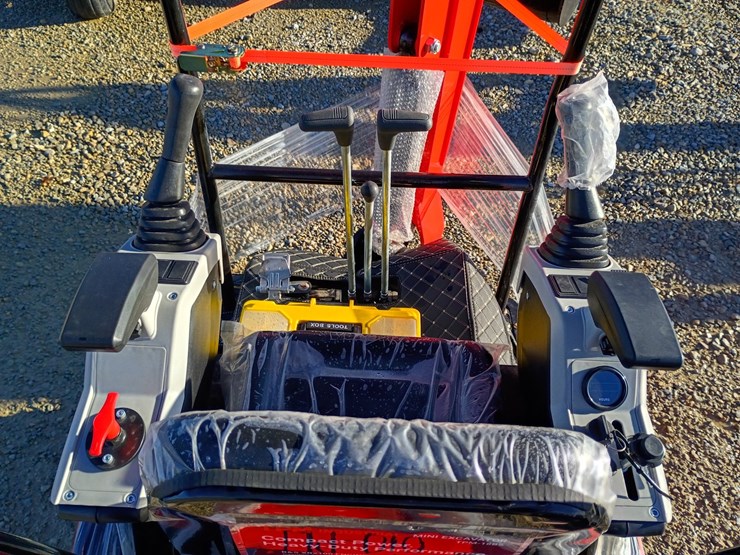 #l19-010-•-2026-tpm-18bs-mini-excavator-image-12