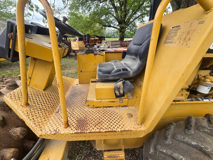 caterpillar-cp-323c-image-27