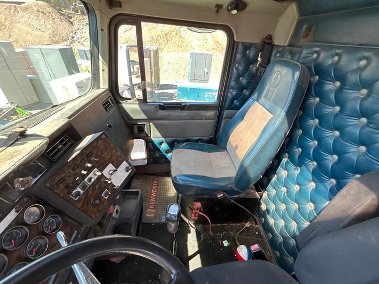 1994-massey-ferguson-8-image-76