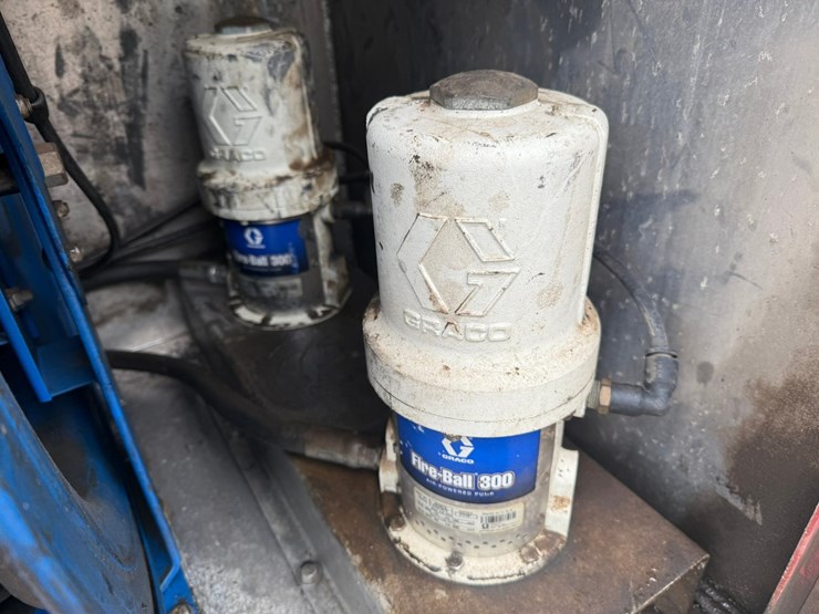 2012-international-7400-image-31