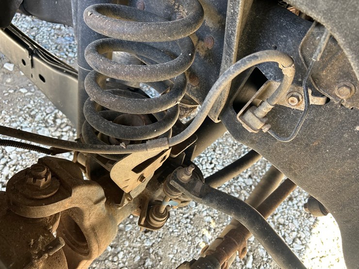 2011-ford-f550-image-42