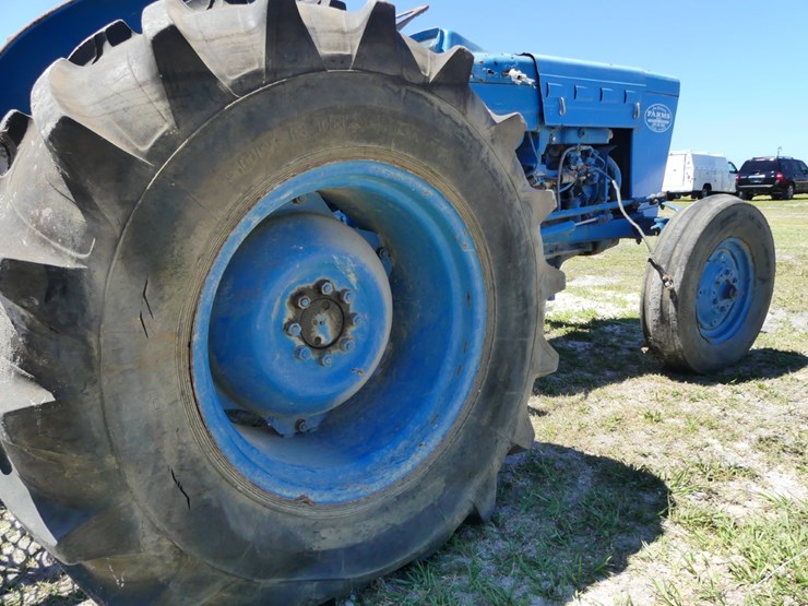 ford-tractor-image-7