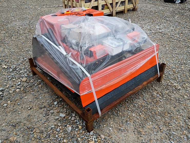 #l19-016-•-2026-tpm-remote-control-lawn-mower-w/-blade-image-4