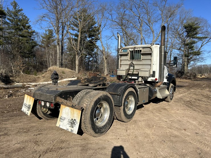 2020-kenworth-t880-image-5