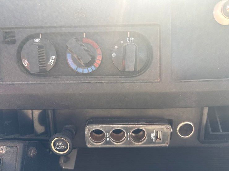 2000-international-4700-image-37