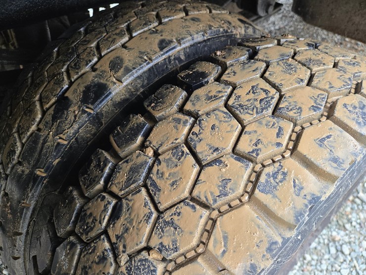 2011-ford-f550-image-72