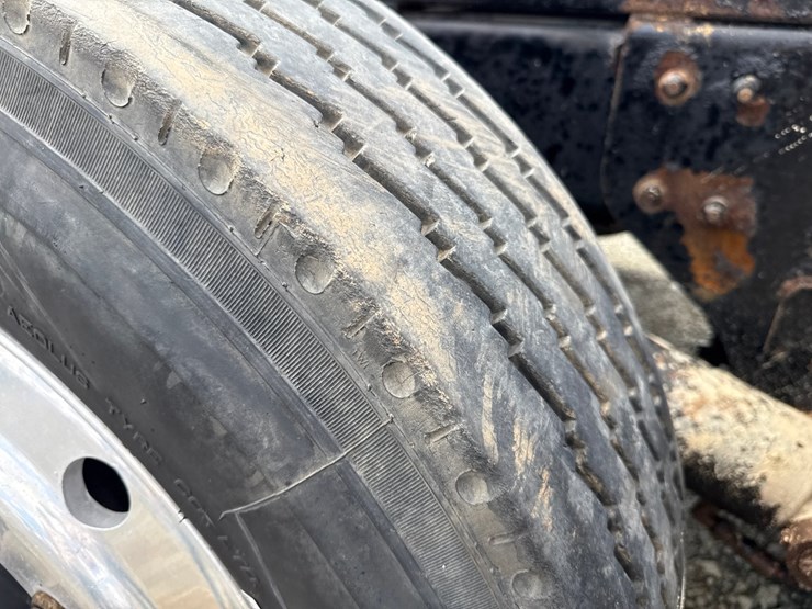 2016-massey-ferguson-8-image-83