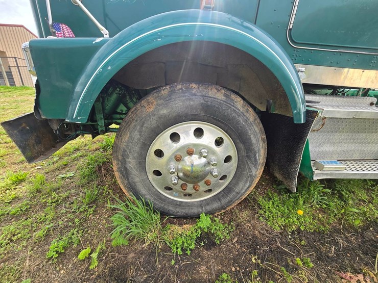 2006-kenworth-t800-image-18