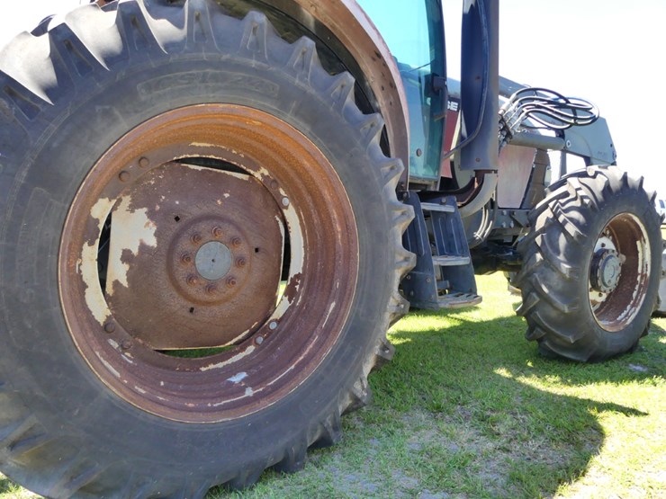 case-ih-mxu135-image-7