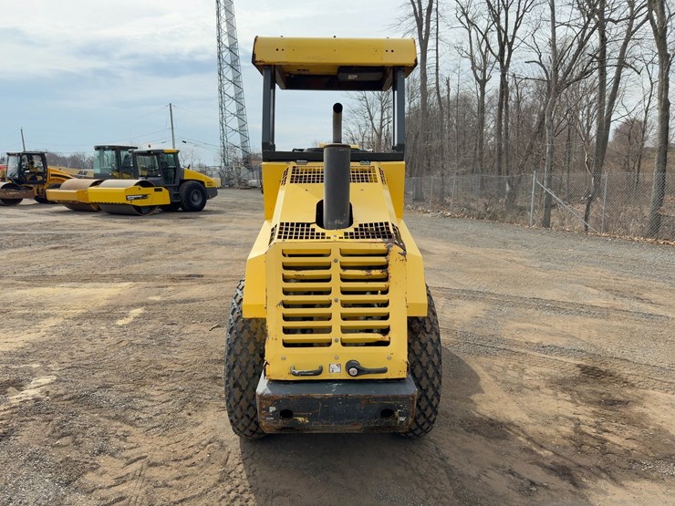 2016-bomag-bw124dh-40-image-4