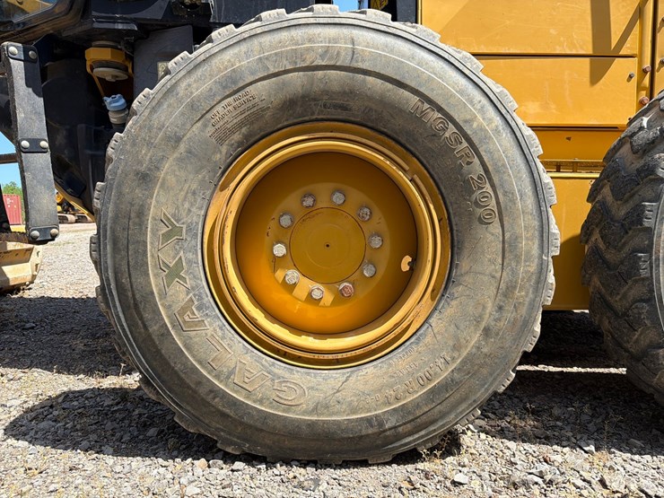 2018-caterpillar-12m3-image-86