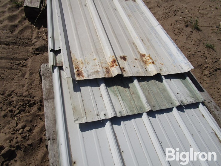 white-sheet-metal-siding-panels-image-13