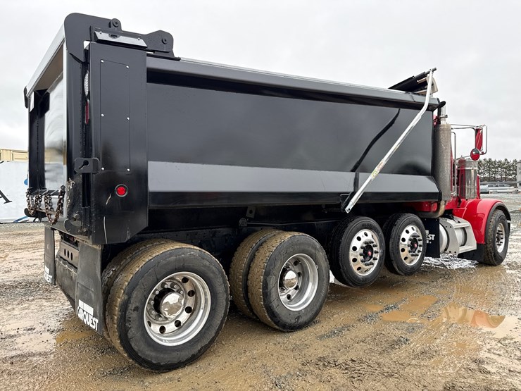 2005-peterbilt-357-image-5