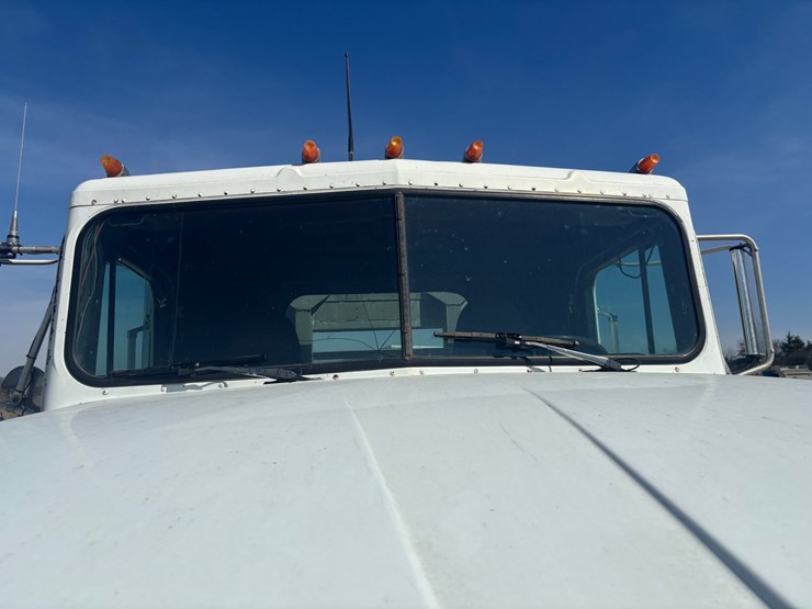 1994-international-9400-image-15