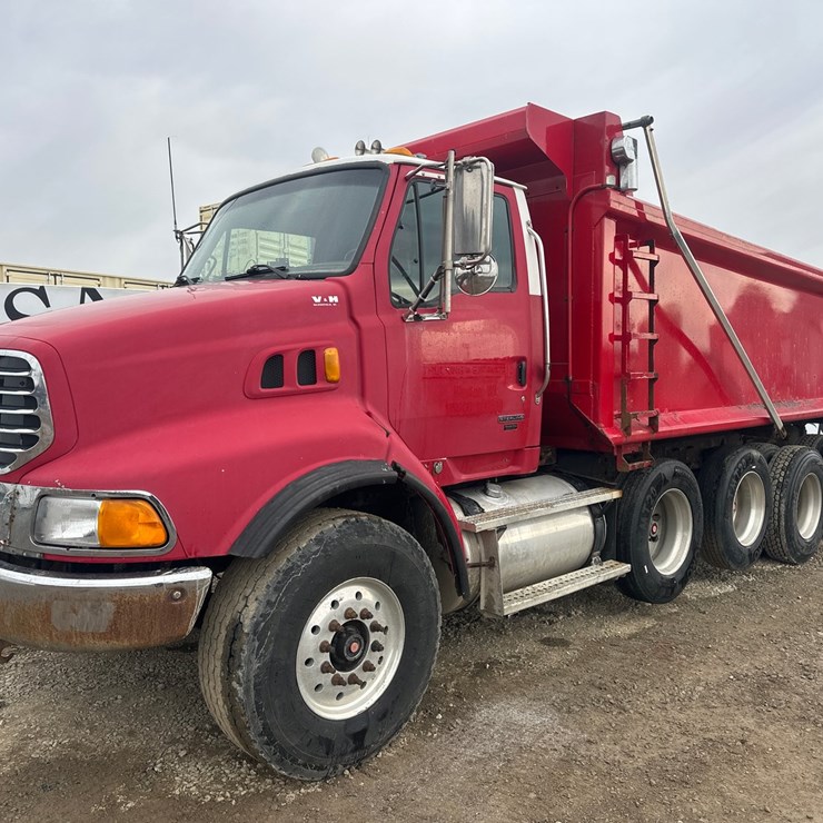 2005 MASSEY-FERGUSON 8