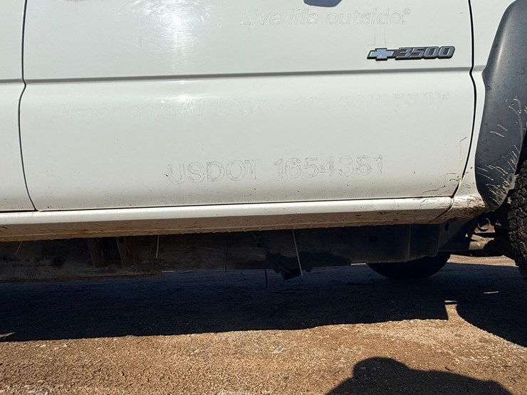 2006-chevrolet-3500hd-image-31