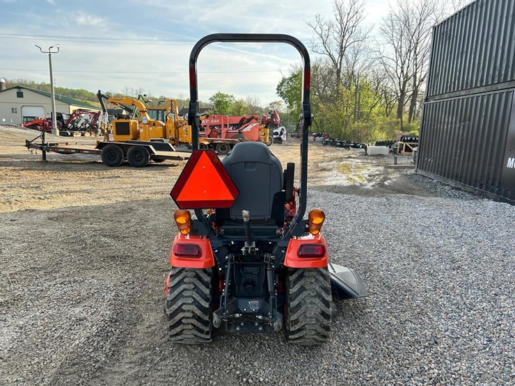 2021-kubota-bx2380-image-3