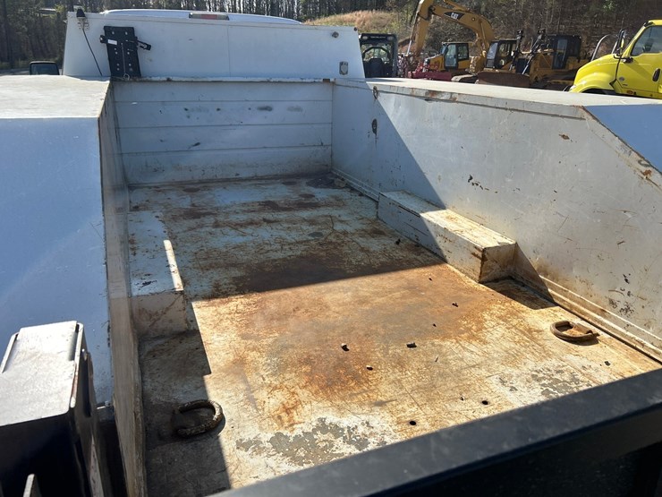 2012-ford-f550-image-19