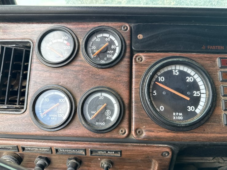 1998-massey-ferguson-8-image-66