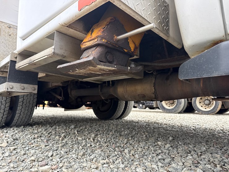 2015-ford-f550-image-65