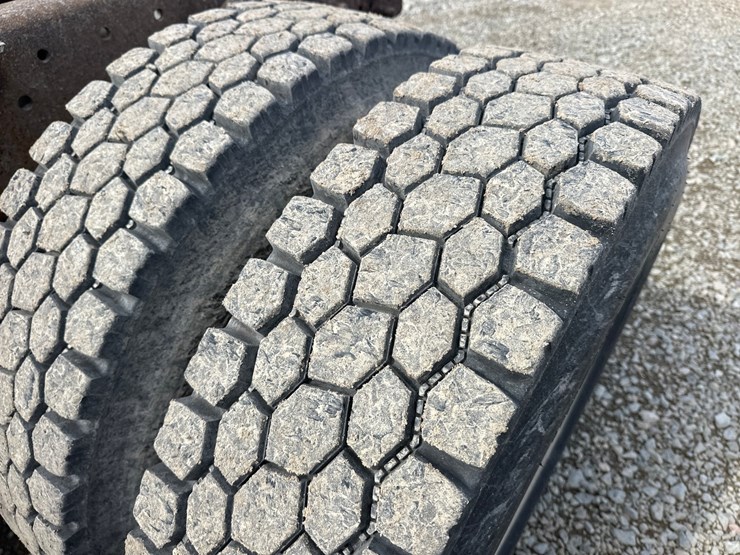 2001-caterpillar-c15-image-53