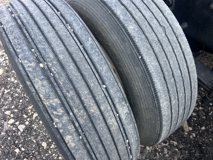 1998-peterbilt-379-image-88