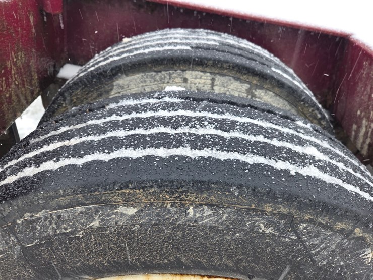 1994-massey-ferguson-8-image-38