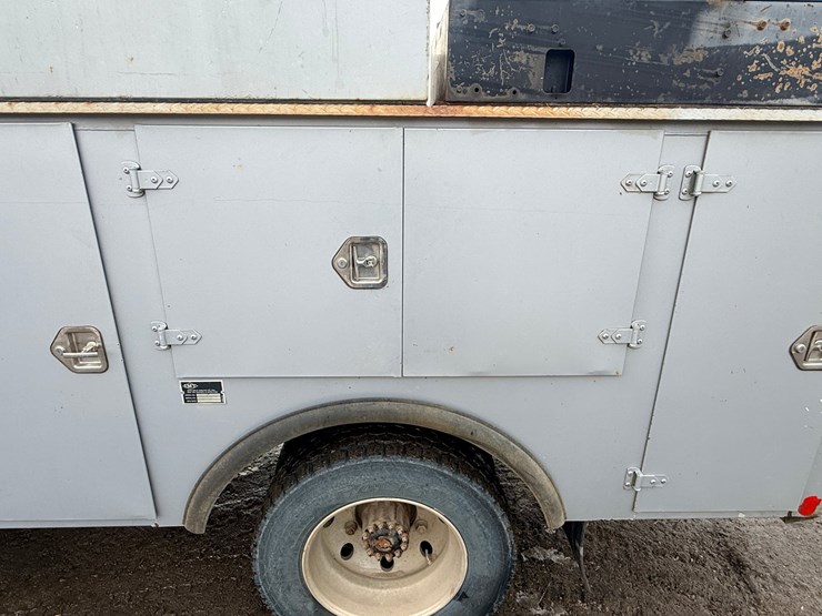 2004-caterpillar-c7-image-33