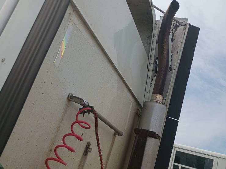 2000-international-9200i-image-22