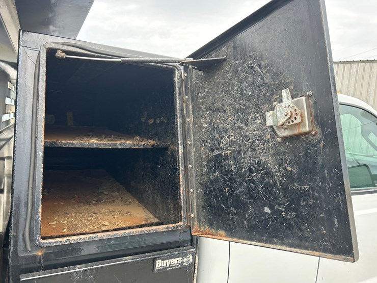 2012-ford-f450-image-16