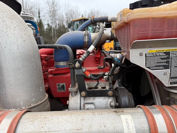 2020-kenworth-t800-image-29