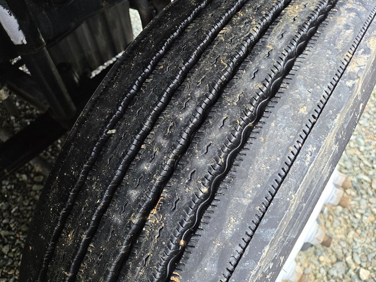 2016-freightliner-cascadia-125-image-71